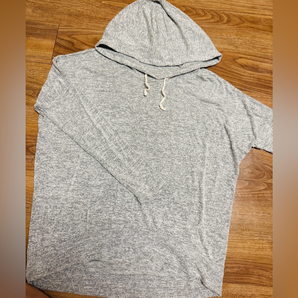 Caution to the wind light hoodie shirt M